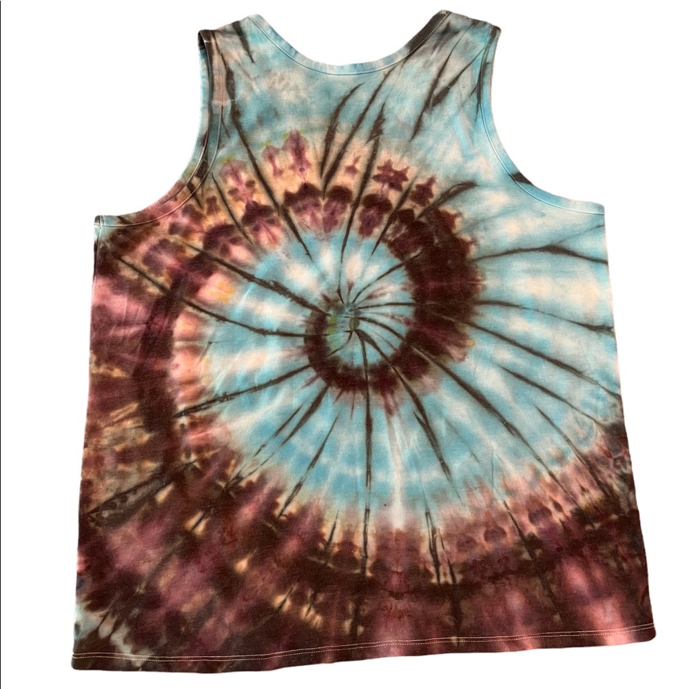 🧊 Ice Dye Tank Top 🧊 - Picture 2 of 5